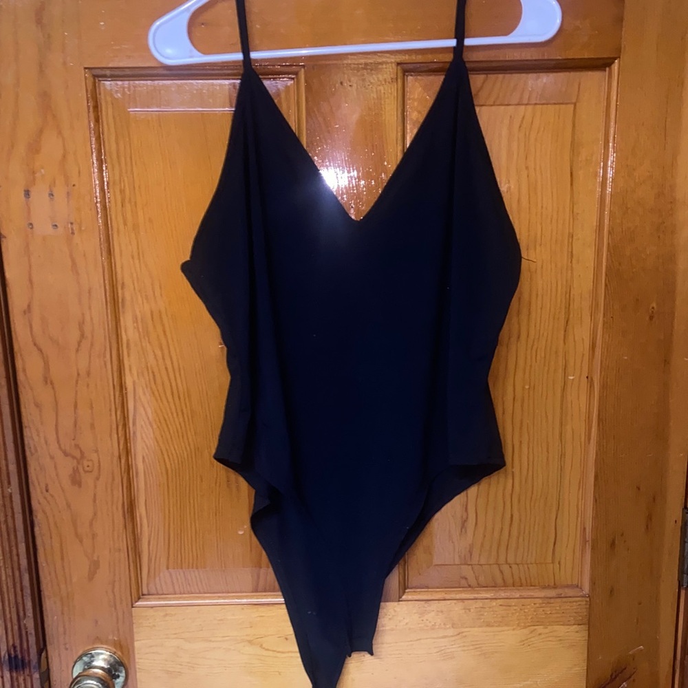 SHEIN Chic Black Spaghetti Strap Bodysuit